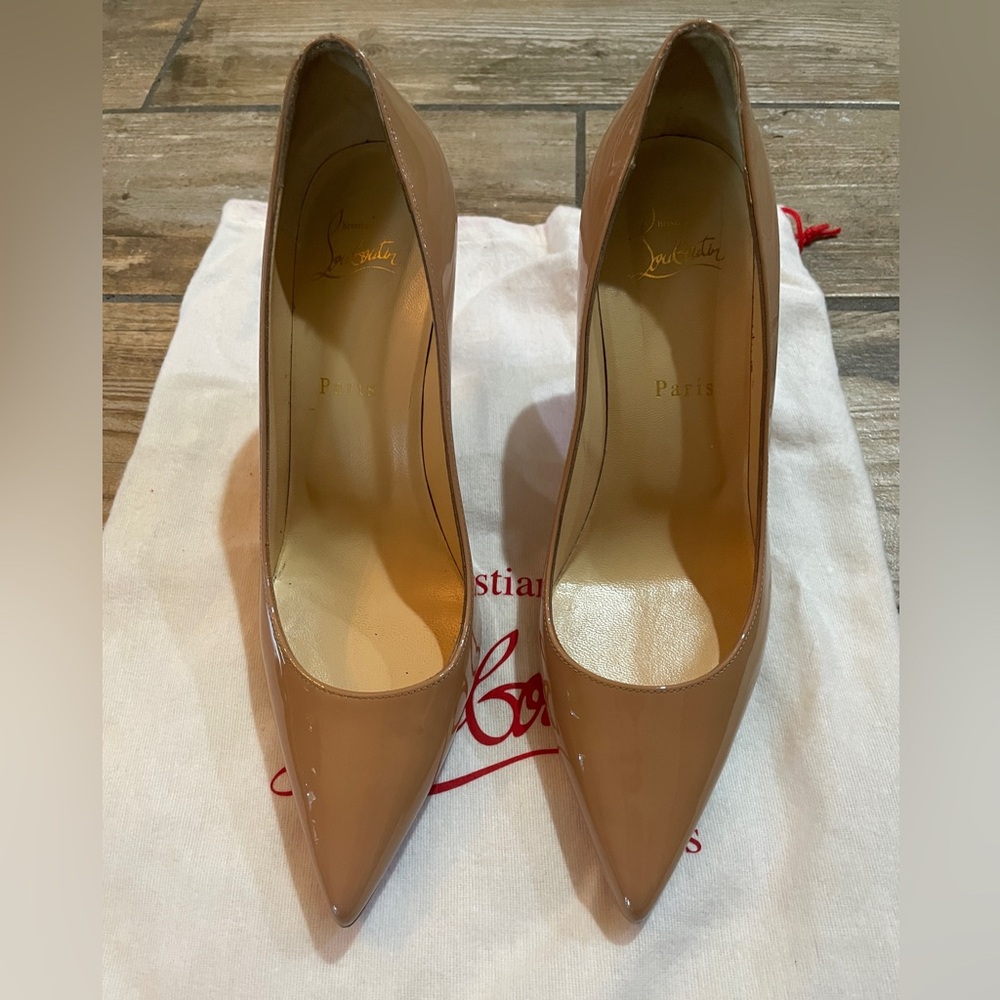 Christian Louboutin nude heels 37.5